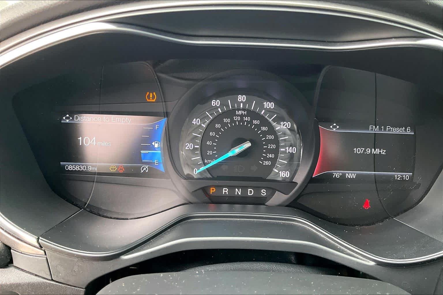 Used 2019 Agate Black Ford SE image 25