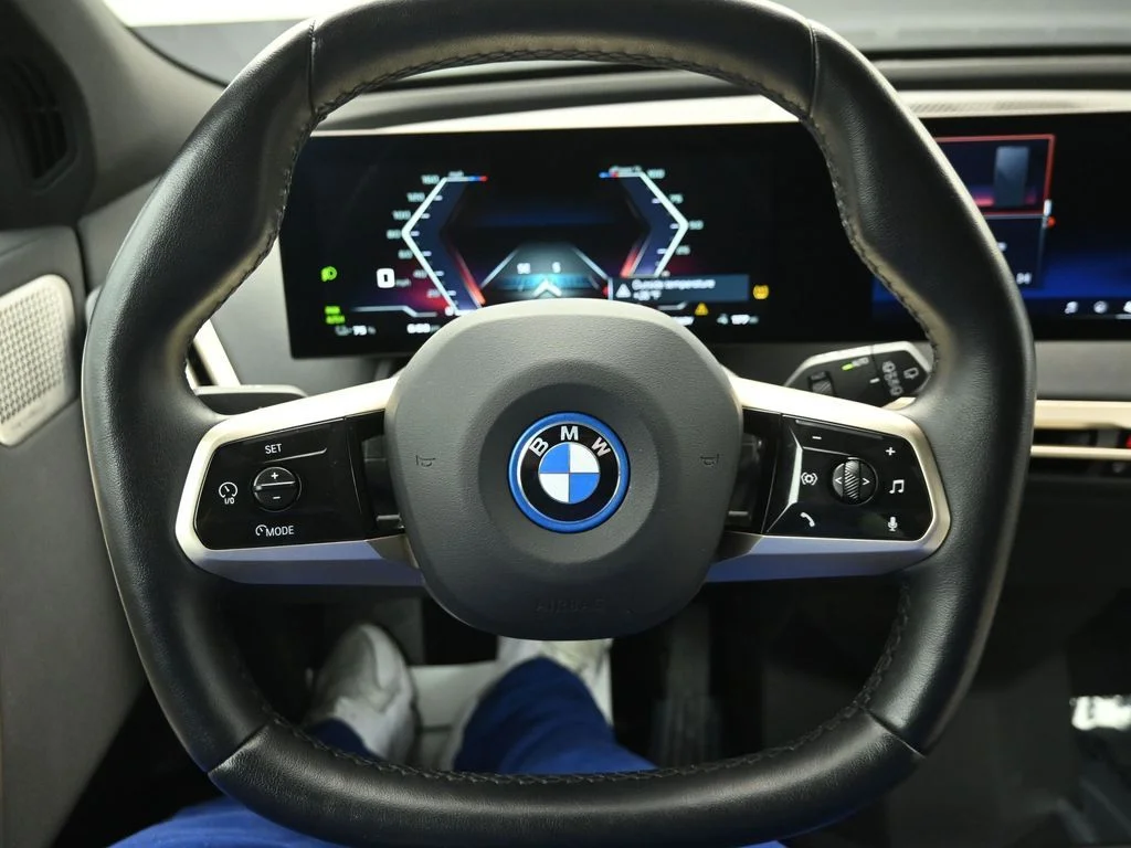 2024 BMW iX Base - Photo 18
