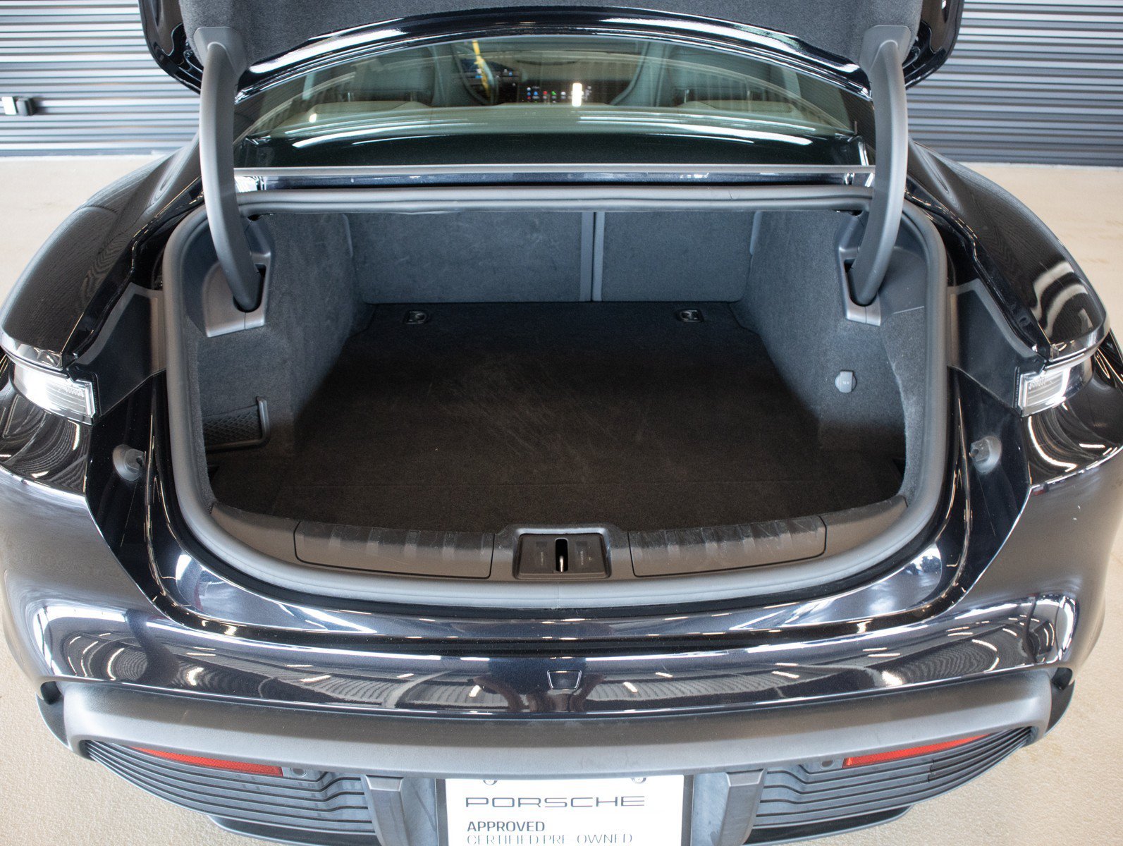 Certified Used 2023 Jet Black Metallic Porsche  image 25