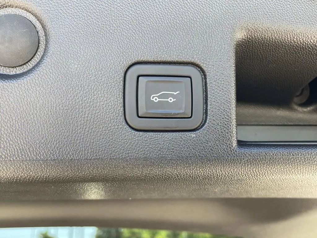 Used 2024 Mosaic Black Metallic Chevrolet LT image 9