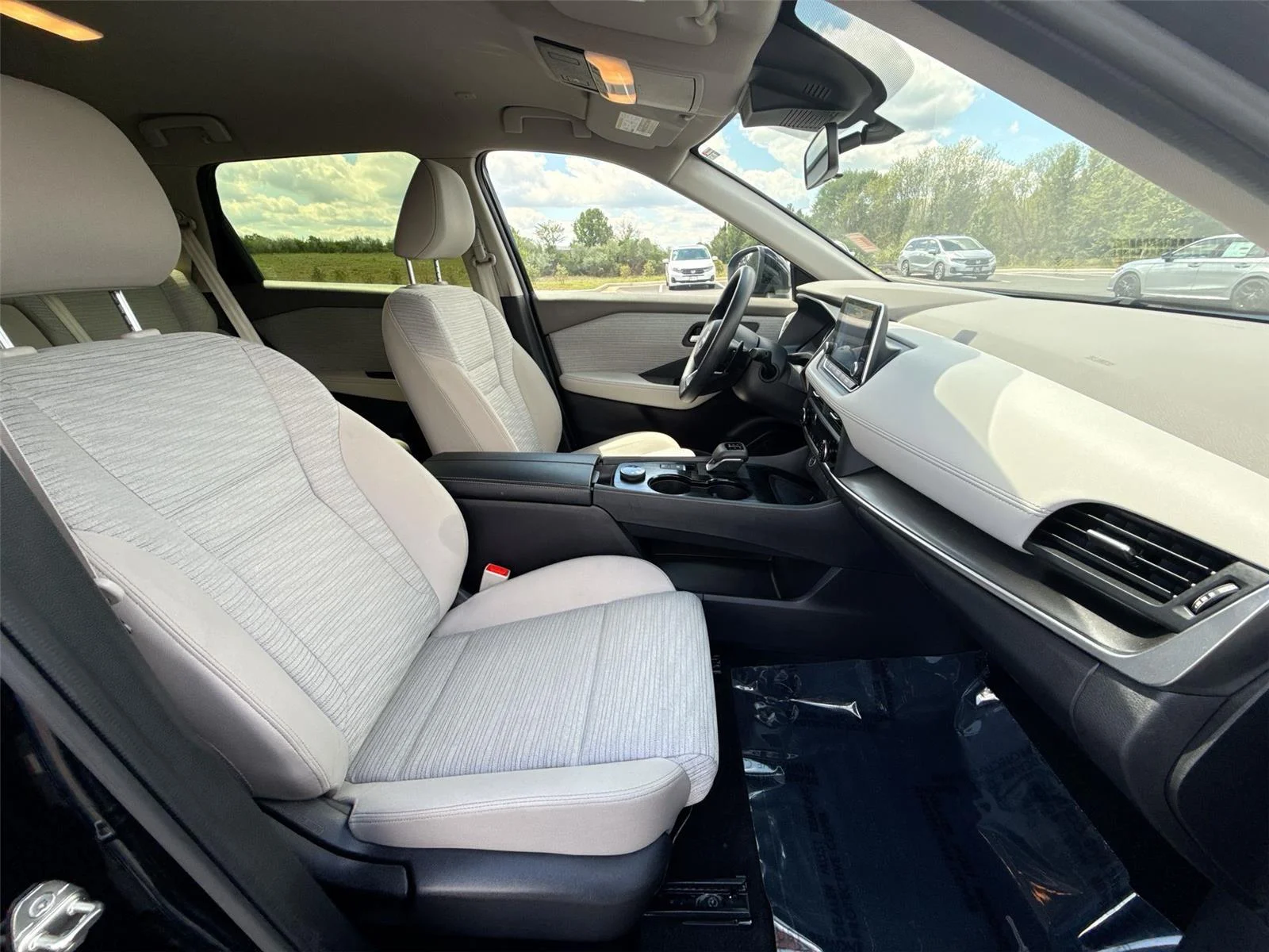 Used 2023 Super Black Nissan SV image 18