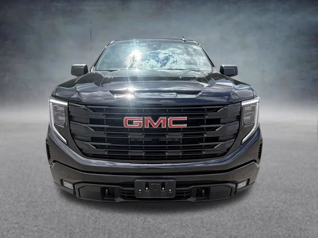 Used 2023 Onyx Black GMC Elevation image 9