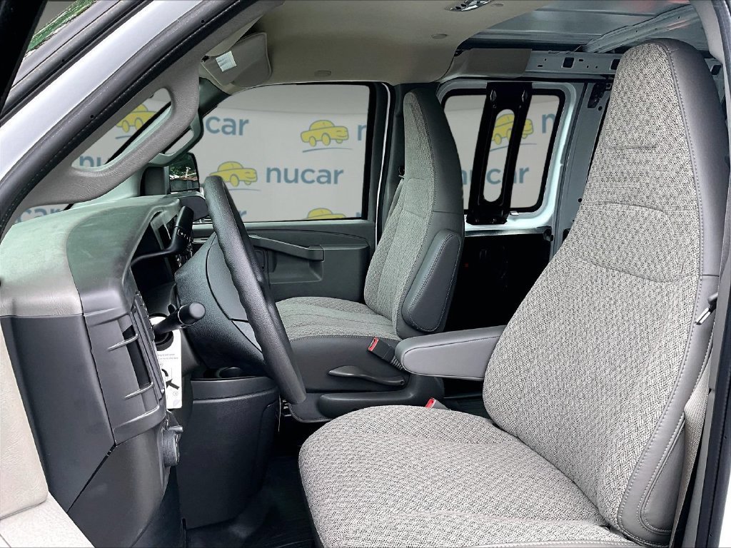 2026 Chevrolet Express Cargo Work Van - Photo 11