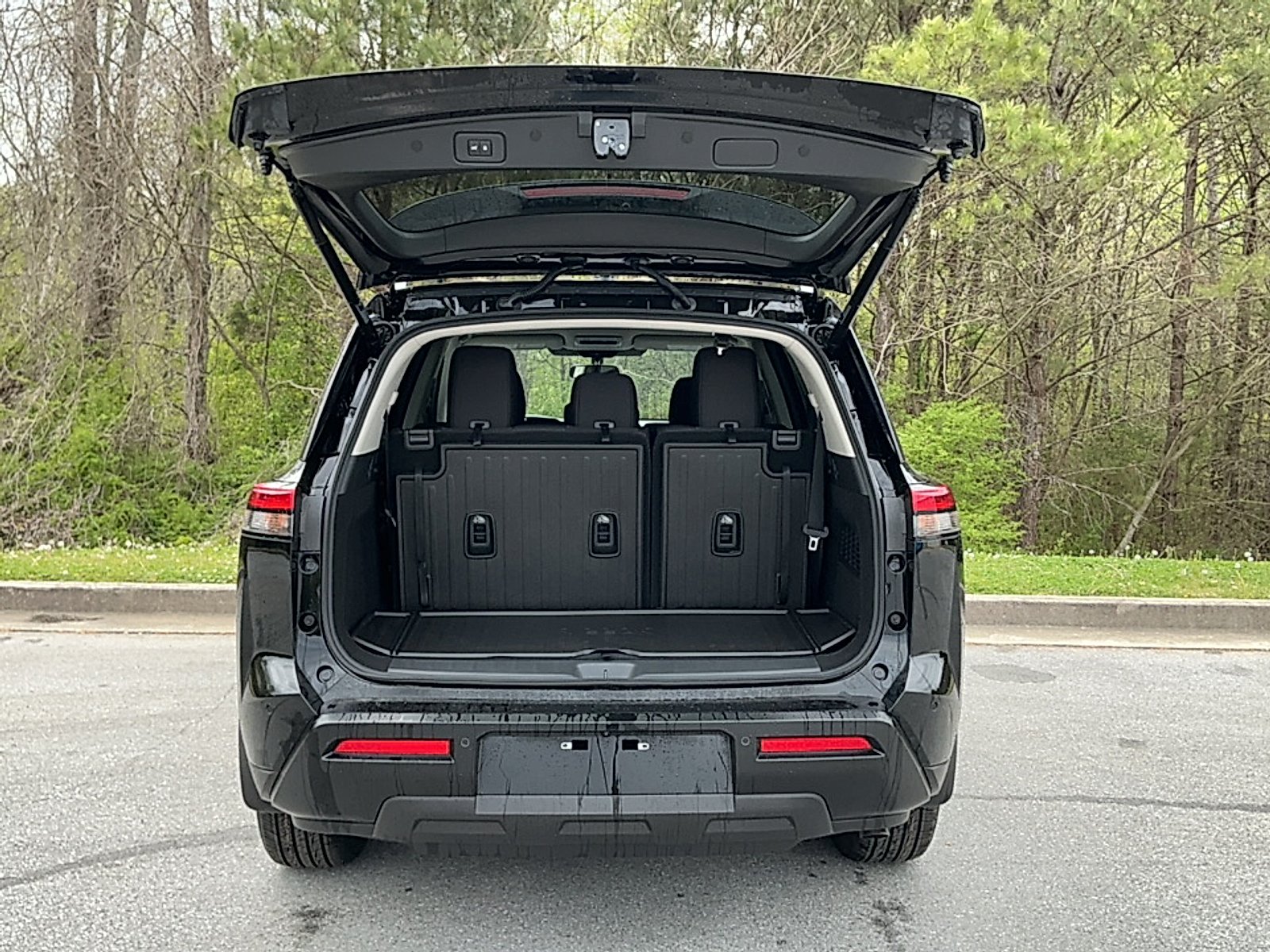 New 2026 Super Black Nissan SV image 15