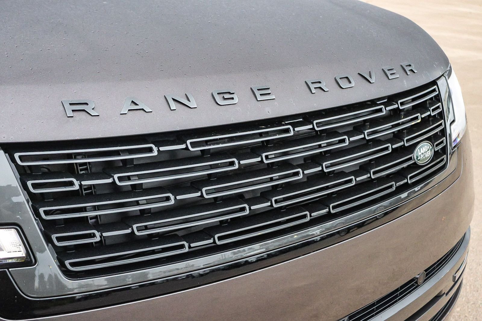 2026 Land Rover Range Rover SE - Photo 16