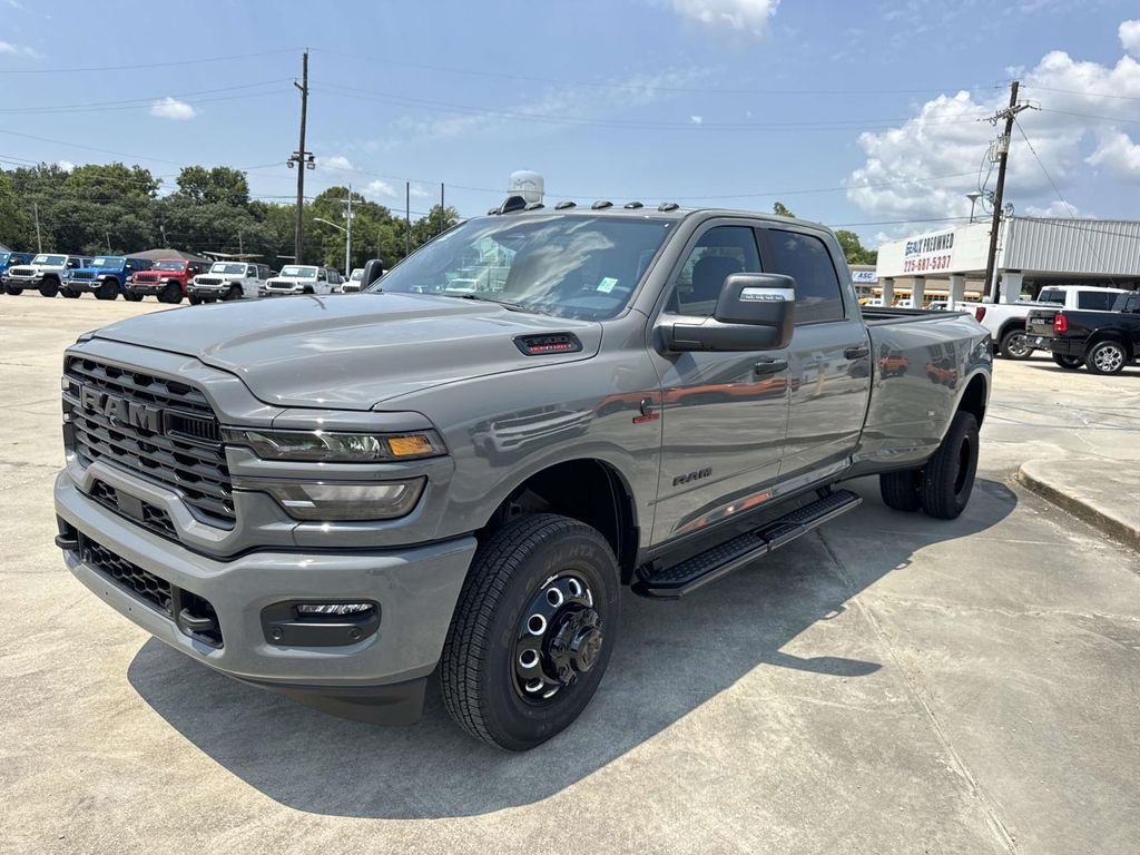 New 2027 Ceramic Gray Clear-Coat Exterior Paint RAM Big Horn image 10