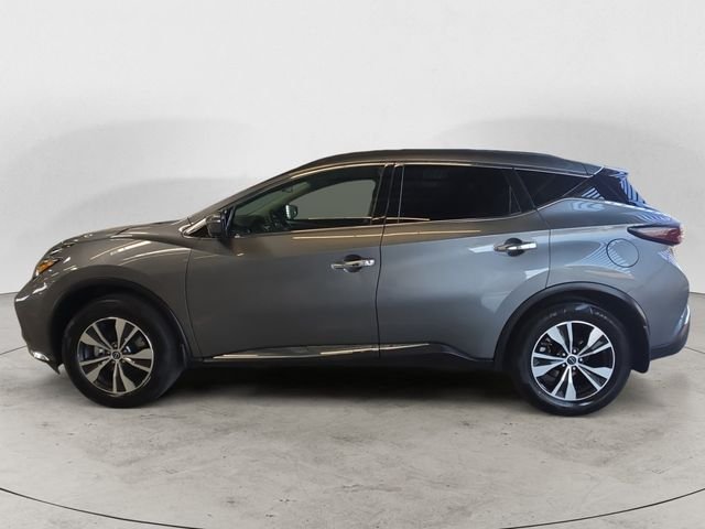 Used 2024 Gray Nissan SV image 8