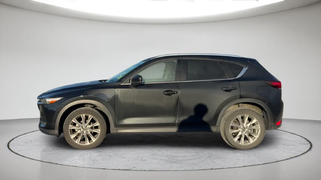 Used 2021 Black Mazda Grand Touring image 11