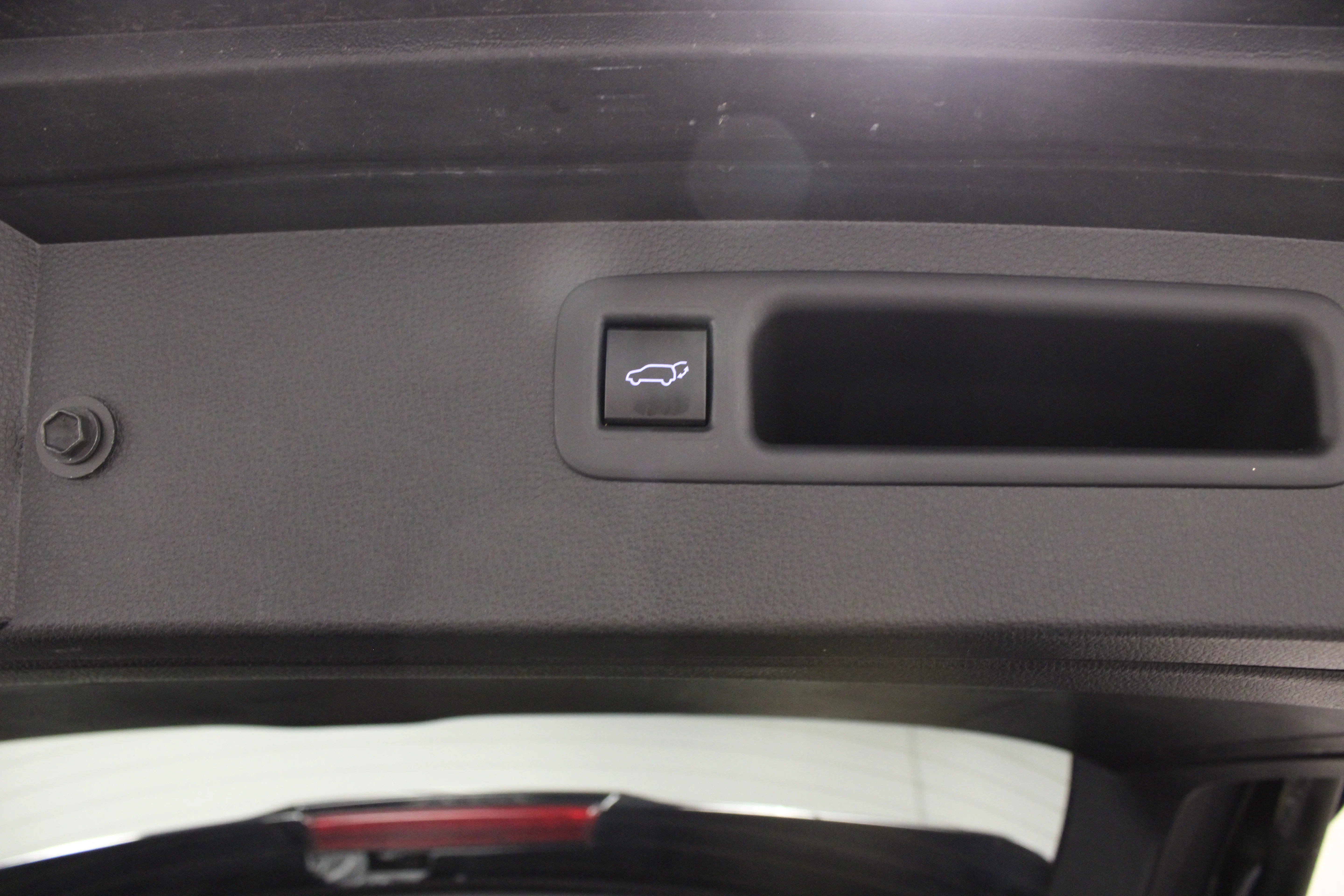 Used 2021 Midnight Black Metallic Toyota LE image 12