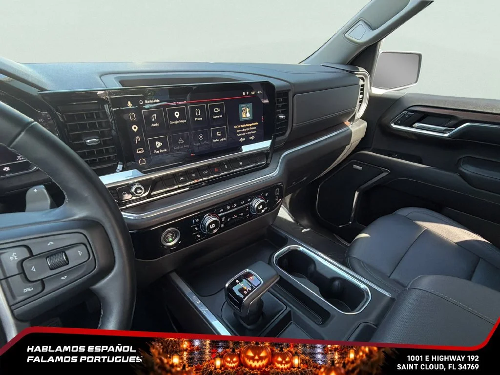 Used 2024 Sterling Metallic GMC SLT image 18