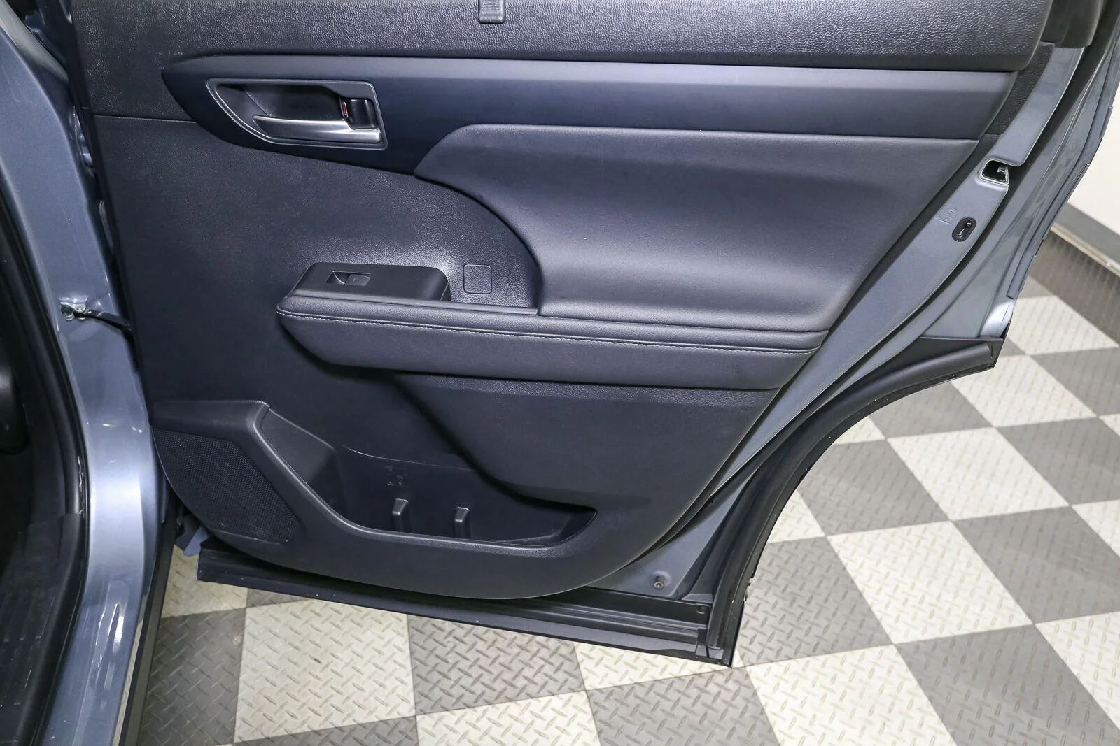 Used 2023 Moon Dust Toyota XLE image 26
