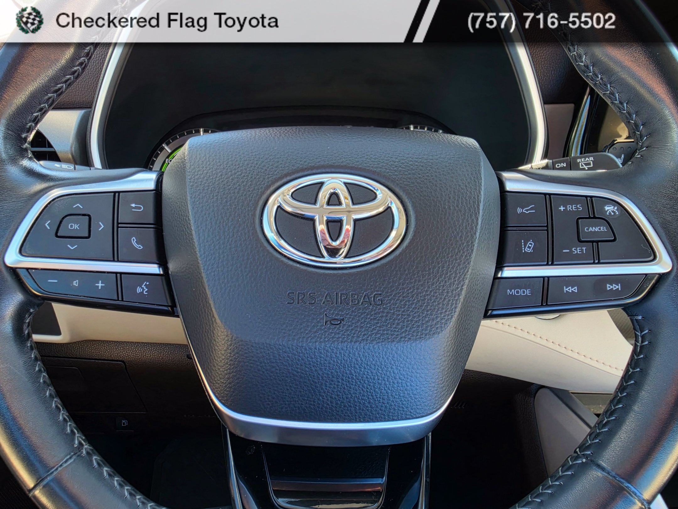 Used 2021 Moon Dust Toyota XLE image 14
