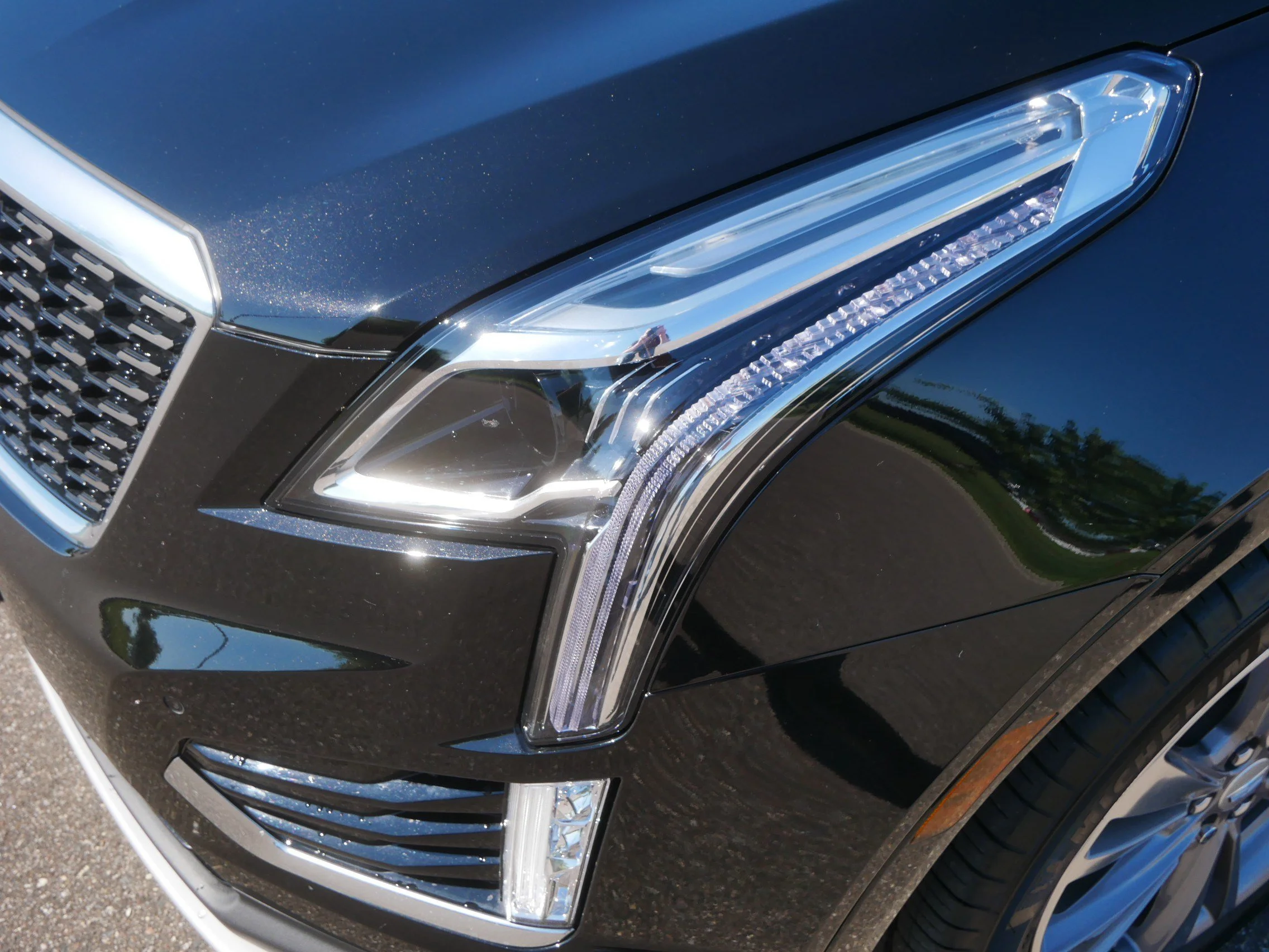 Used 2025 Stellar Black Metallic Cadillac AWD Premium Luxury image 15