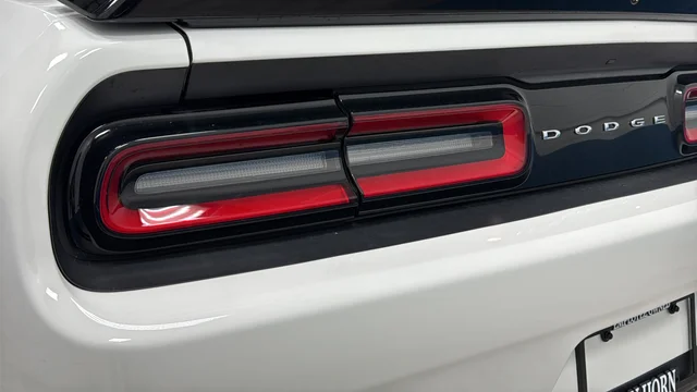 Used 2019 White Dodge SXT image 32