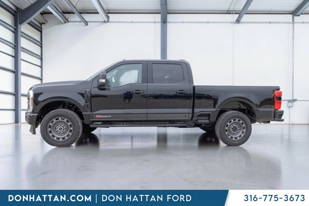 New 2027 Agate Black Metallic Ford F-250® XLT image 3