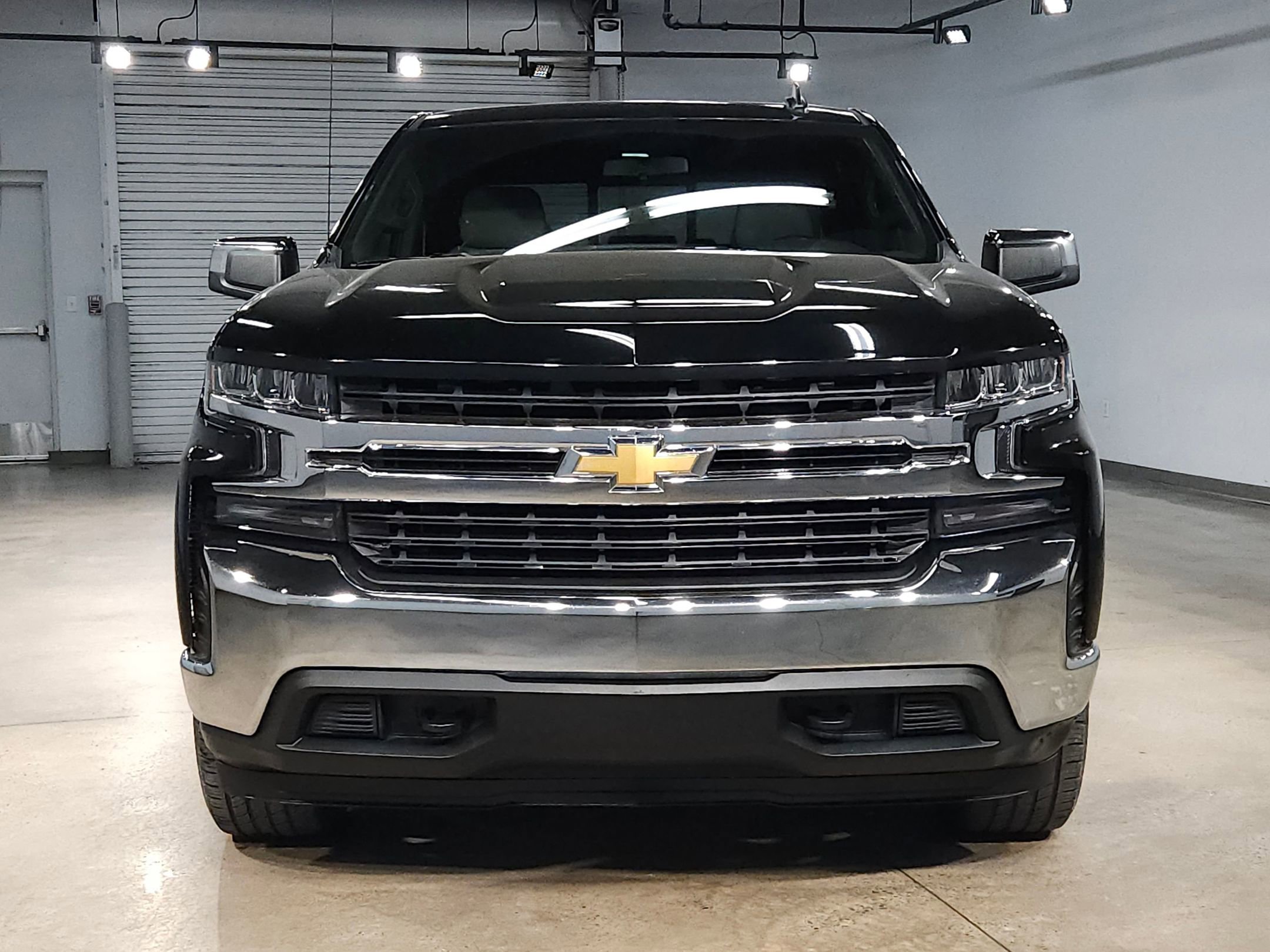 Used 2020 Chevrolet Silverado 1500 LT with VIN 1GCUYDEDXLZ111569 for sale in Little Rock