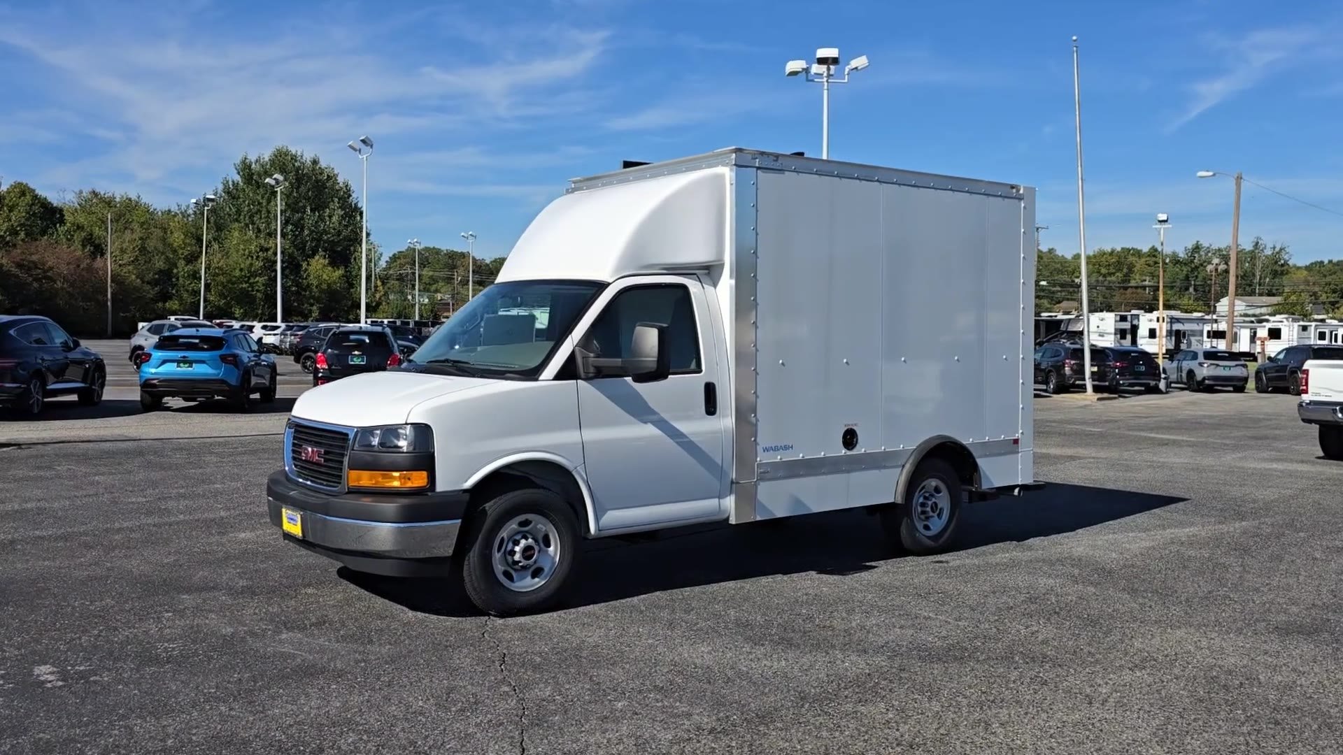 New 2025 Summit White GMC 1WT image 28