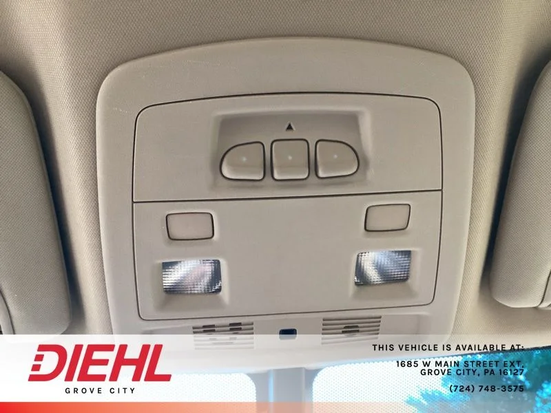 Used 2012 White Cadillac Performance image 19