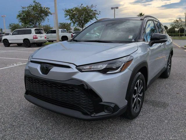 Certified Used 2023 SONIC SILVER/JET BLACK Toyota  image 8
