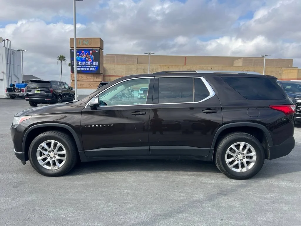 Used 2018 SABLE BROWN METALLIC Chevrolet LT Cloth image 8