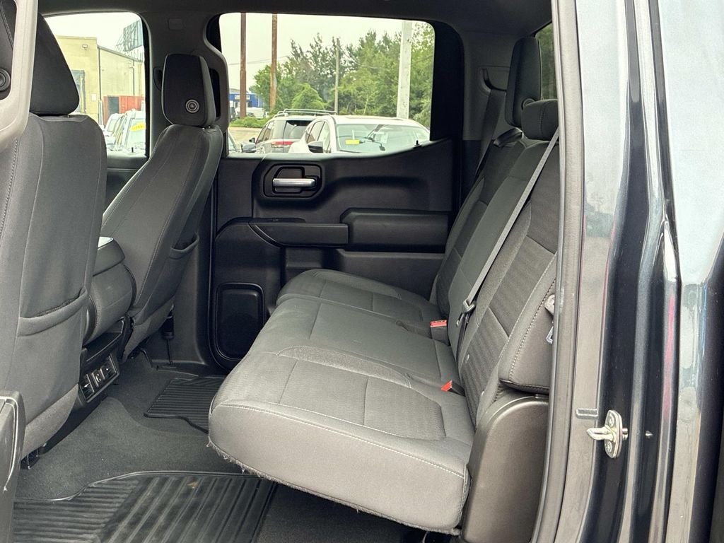 Used 2021 Gray Chevrolet LT image 15