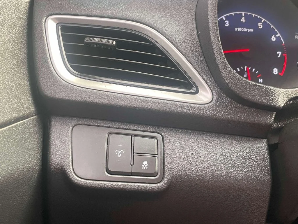 Used 2019 Gray Hyundai SEL image 18