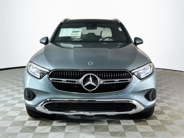 New 2026 Verde Silver Metallic Mercedes-Benz GLC 300 image 2