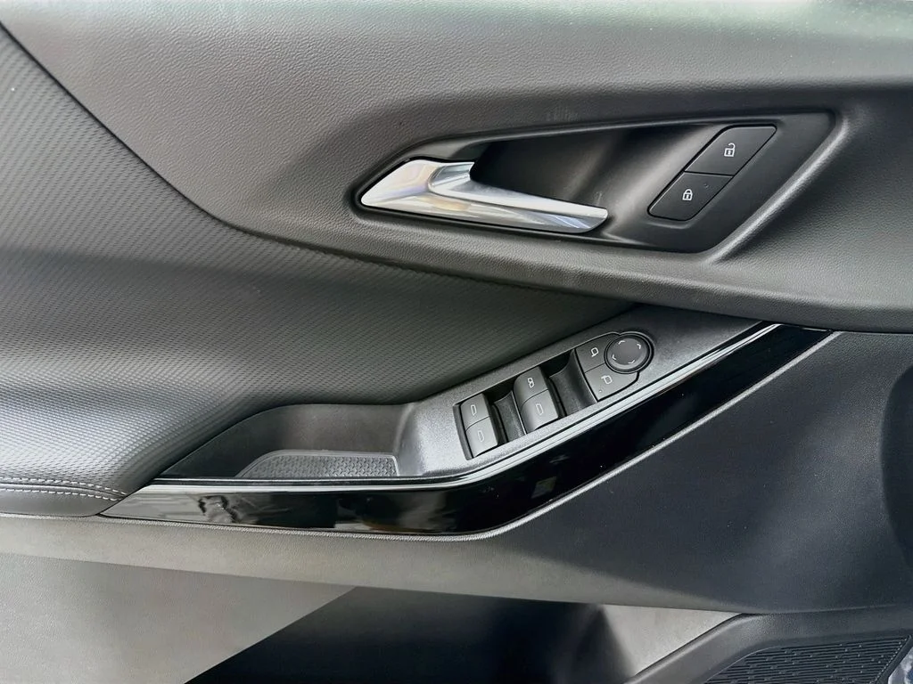 New 2027 Blue Chevrolet LT image 18