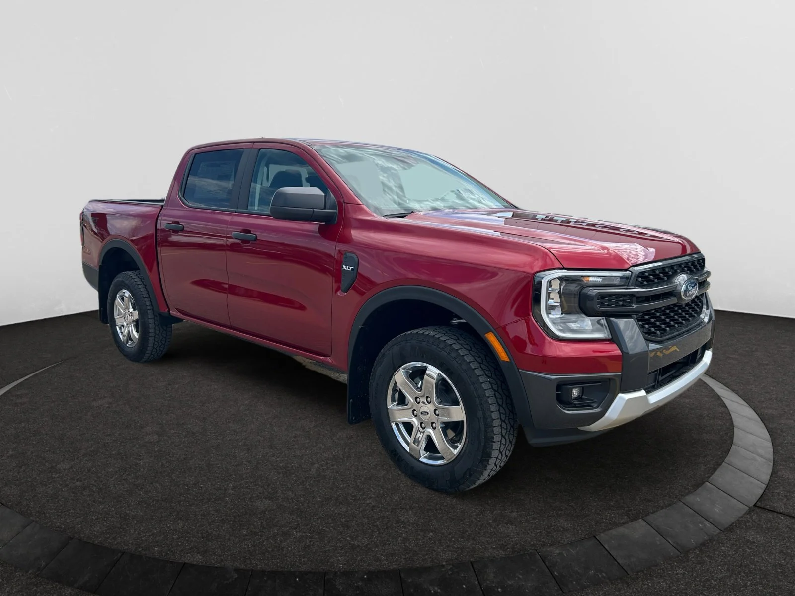 New 2026 Ruby Red Metallic Tinted Clearcoat Ford XLT image 7