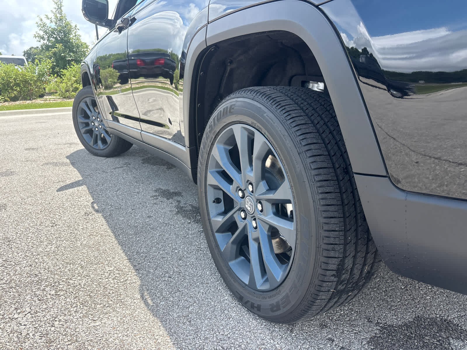 New 2026 Diamond Black Crystal Pearlcoat Jeep 85th Anniversary Edition image 7