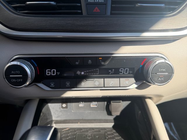 Used 2023 White Nissan 2.5 SL image 22
