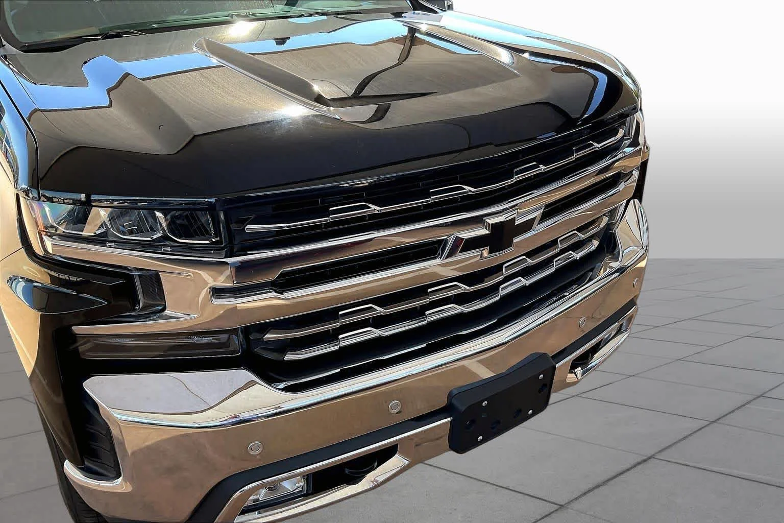 Used 2021 Black Chevrolet LTZ image 28