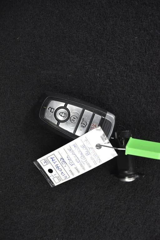 Used 2022 Blue Ford Titanium image 9