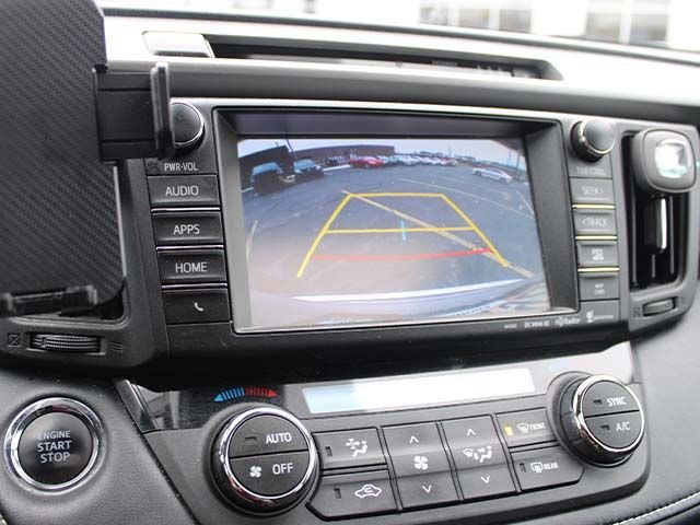 Used 2017 Silver Sky Toyota XLE image 12