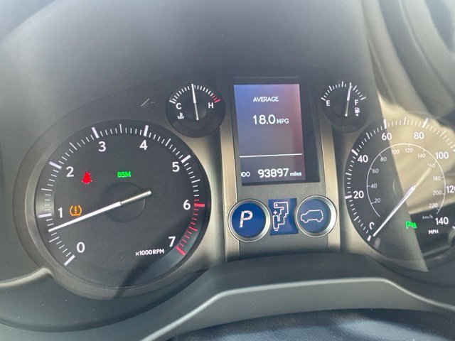 Used 2018 Starfire Pearl Lexus 460 image 5