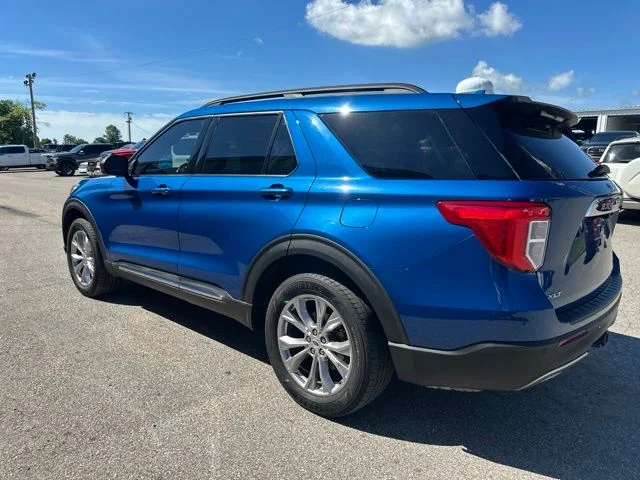Used 2020 Blue Metallic Ford XLT image 18
