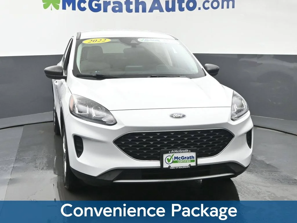 Certified Used 2022 White Ford SE image 5