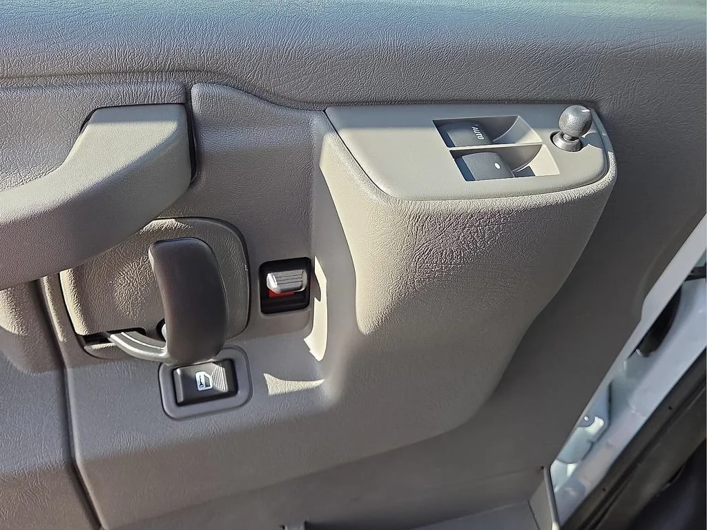 2026 GMC Savana Cargo Work Van - Photo 12