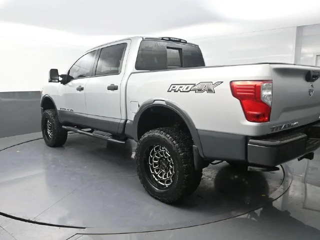 Used 2018 Silver Nissan PRO-4X image 6