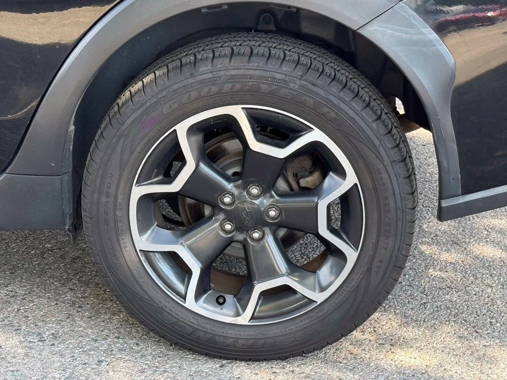 Used 2014 Crystal Black Silica Subaru 2.0i Premium image 7