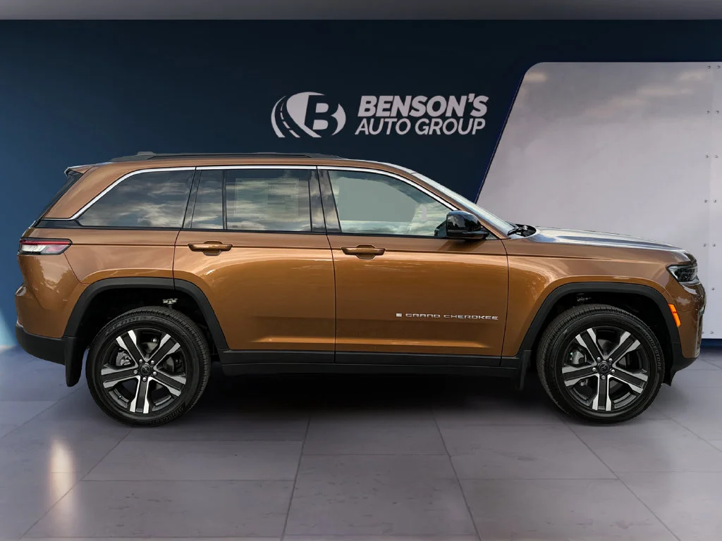 New 2027 Brown Jeep Limited image 6