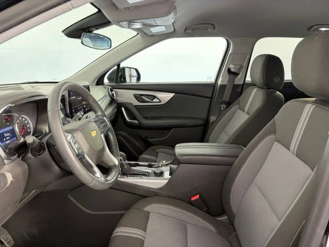Used 2025 Black Chevrolet LT image 10