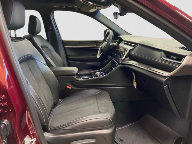 New 2026 Red Jeep Altitude image 15