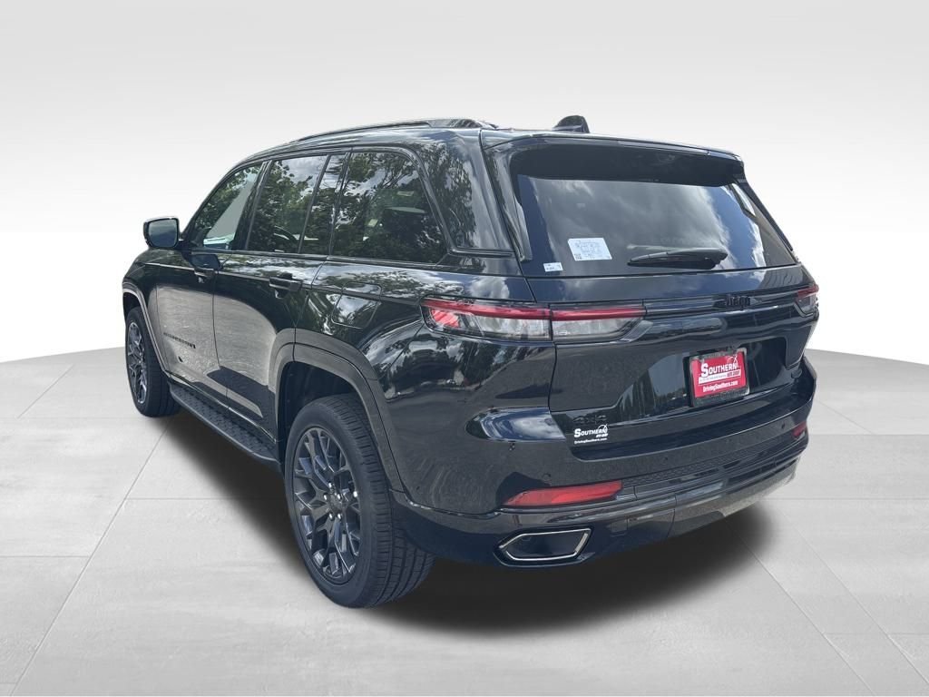 Used 2025 Black Jeep Summit image 4
