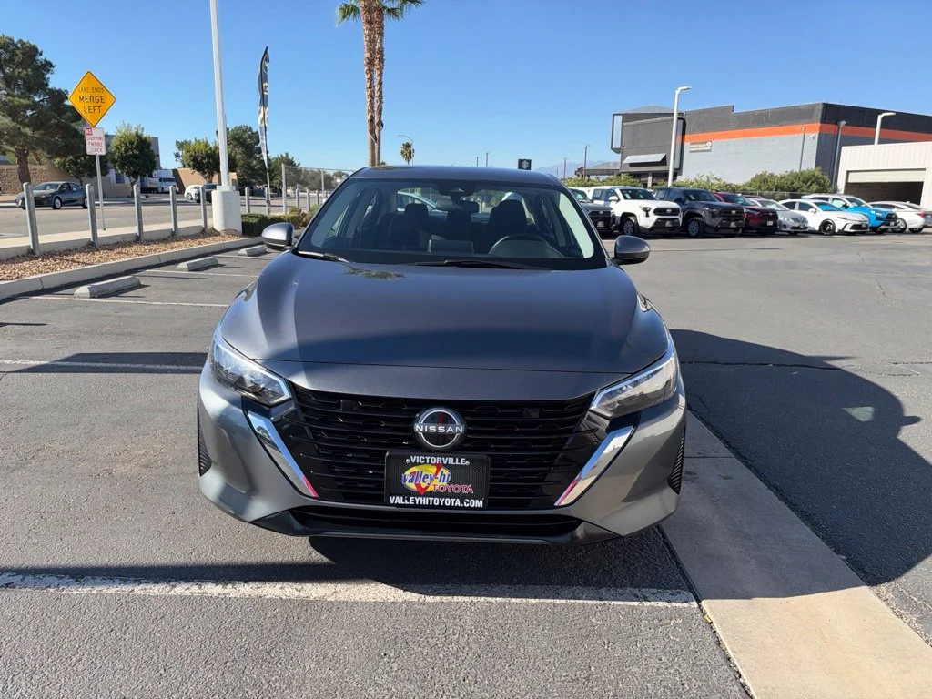 Used 2025 Gray Nissan SV image 4