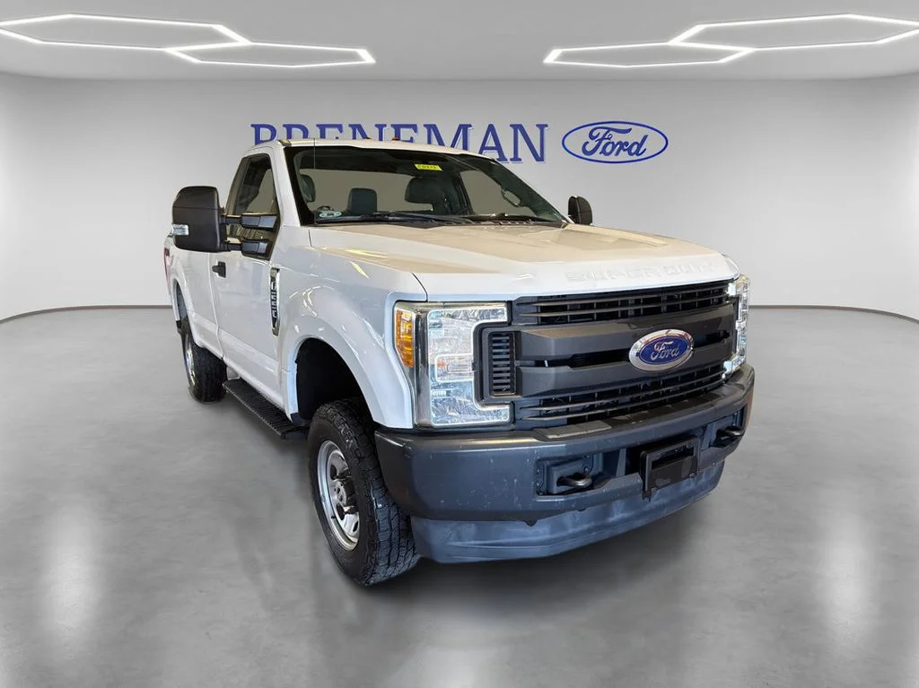 Certified Used 2017 Oxford White Ford XL image 3