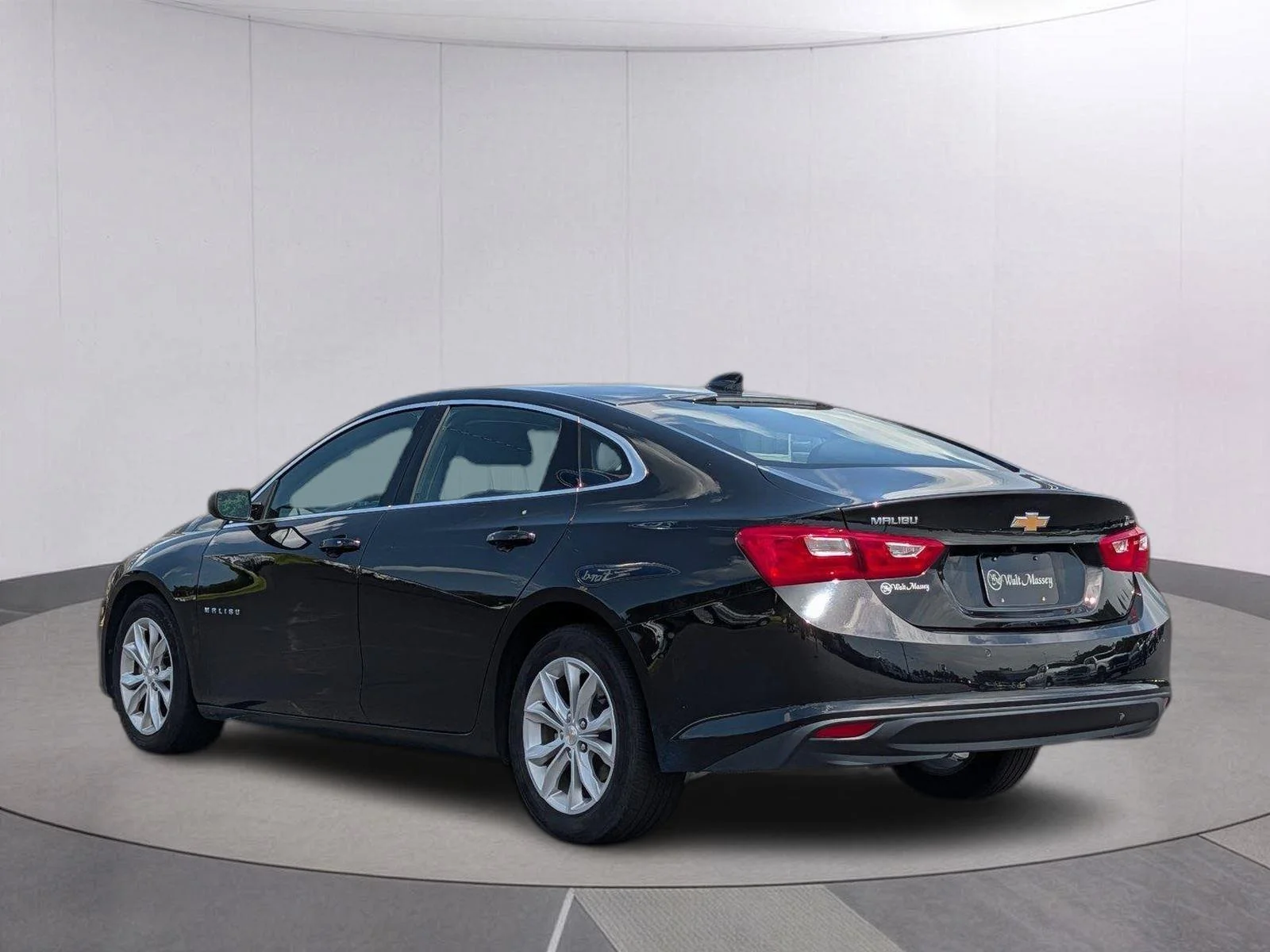 Used 2024 Mosaic Black Metallic Chevrolet LT image 3