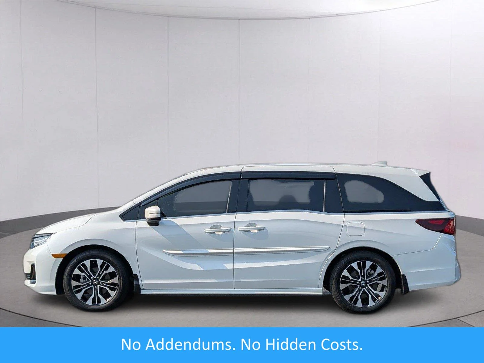 Used 2025 Platinum White Pearl Honda Elite image 1