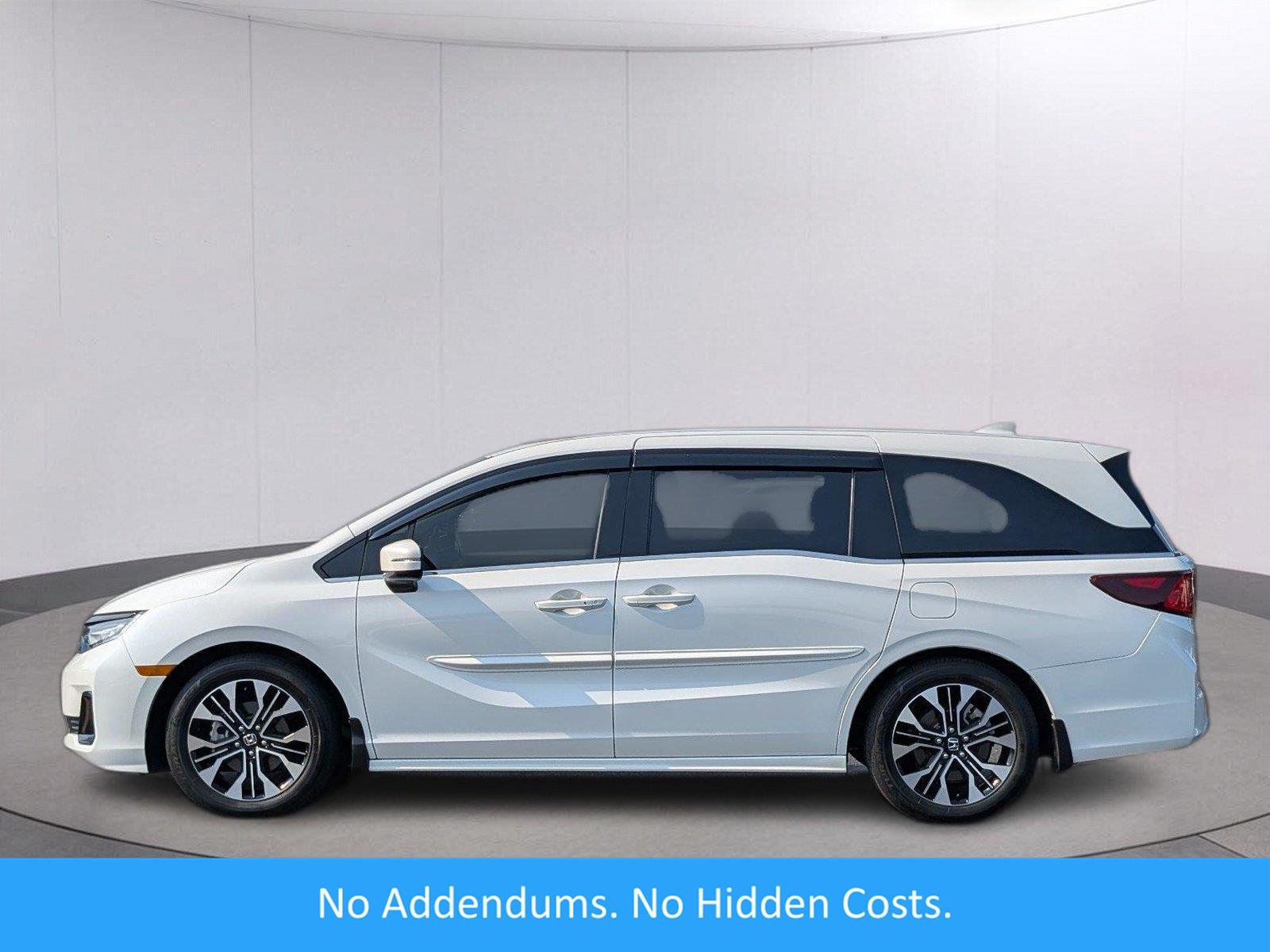Used 2025 Platinum White Pearl Honda Elite image 1