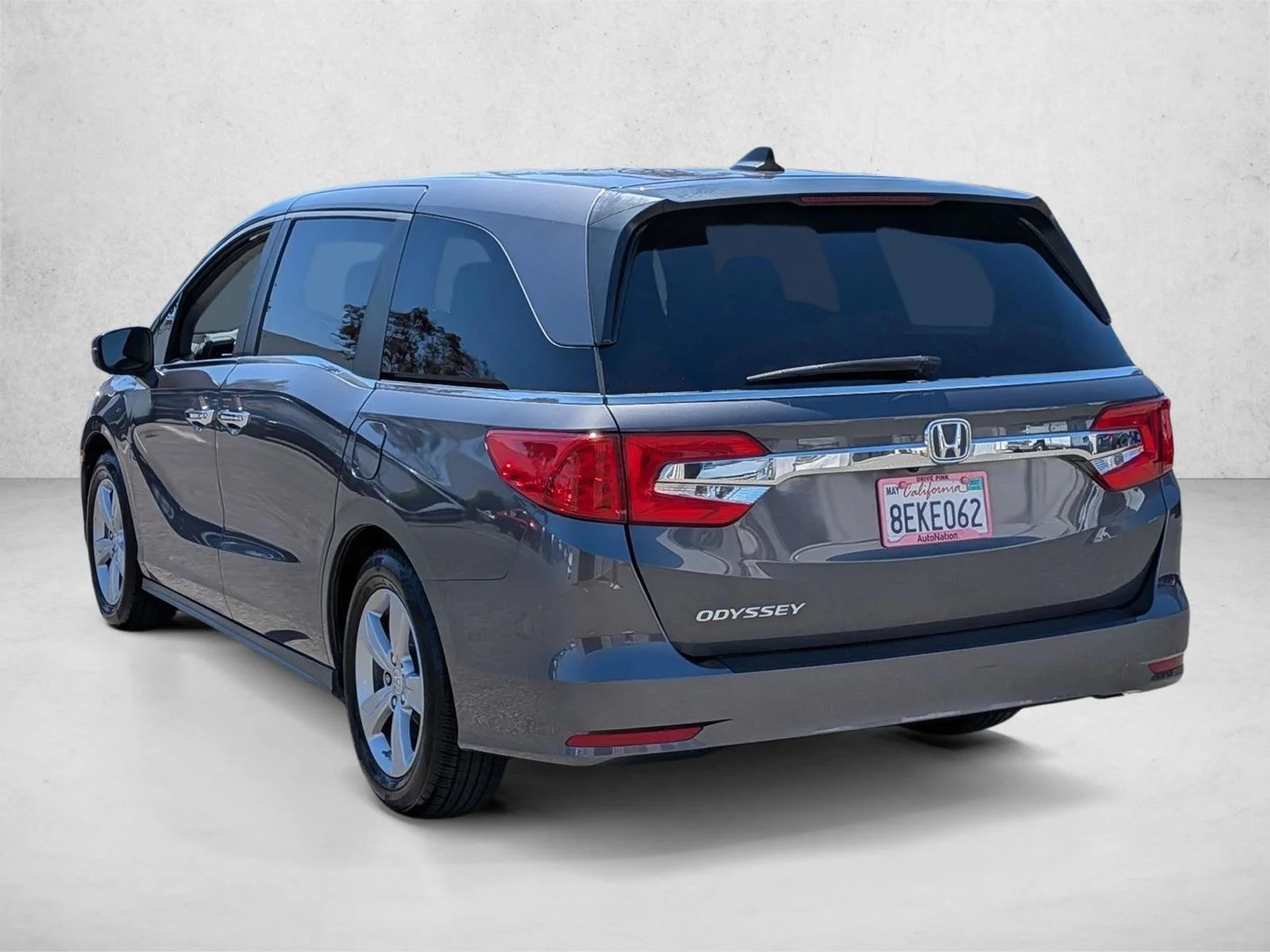 Used 2018 Silver/Gray Honda EX-L image 8